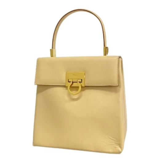 Salvatore Ferragamo Dame Beige