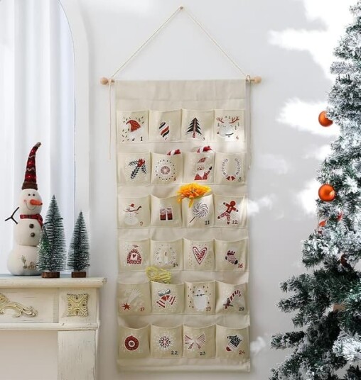 Adventskalender i stoff med lomme 24 dagers nedtellingskalender hengende oppbevaringspose til julepynt