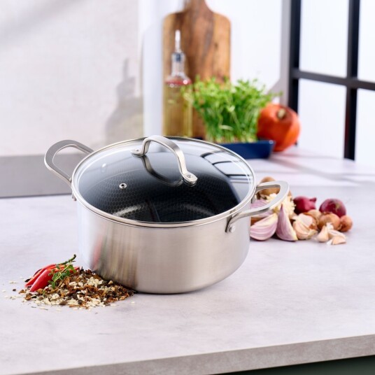 DAY GRYTE KERAMISK 4,9L Ø24CM MED LOKK