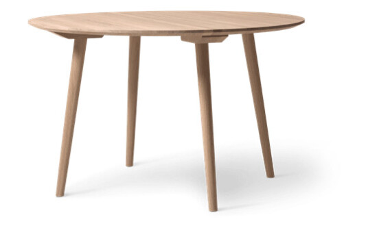 &Tradition In Between SK4 Spisebord Oljet Eik Ø120 cm &Tradition In Between SK4 Spisebord Oljet Eik Ø120 cm