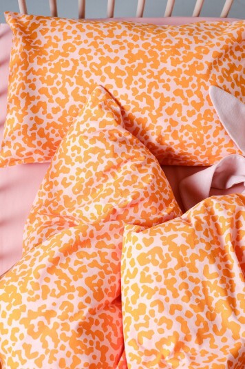 Jotex Mini Dynetrekksett Barneseng Økologisk oransje/rosa MALIA 21676390182