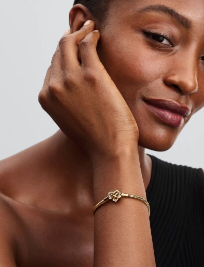 Pandora Snake Chain 14K Gold Plated Bracelet With Clear Cubic Zirconia Gold 20 CM Pandora Snake Chain 14K Gold Plated Bracelet With Clear Cubic Zirconia Gold 20 CM