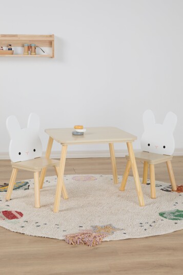 Cloudberry Castle Bord og Stoler Bunny