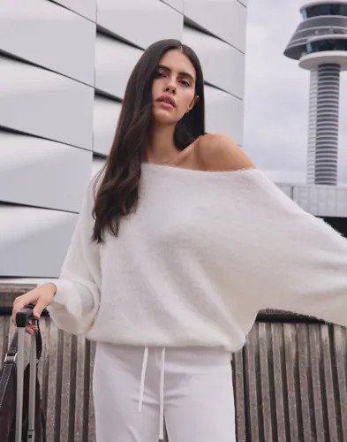 Nelly - Hvit - Mohair Blend Wide Neck Knit
