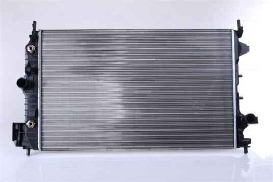 Radiator NISSENS 63113A
