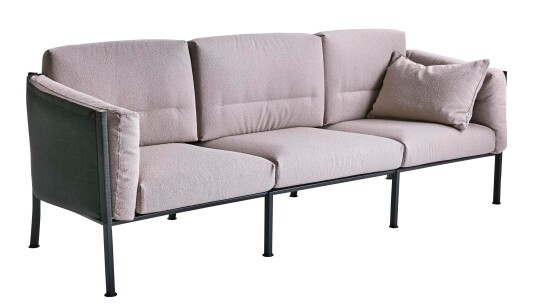 Brafab Delux 3 seters sofa Svart med teddy beige pute Beige Brafab Delux 3 seters sofa Svart med teddy beige pute Beige