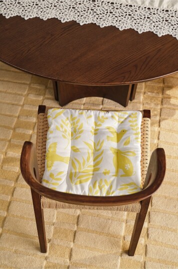 Jotex Bloom Avtørkbar Sittepute 38x38 Cm Gul/hvit SPRING 220977501382