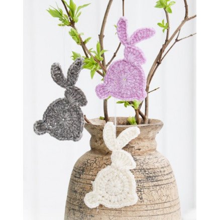 Hoppity Hop by DROPS Design Kanin Hekleoppskrift 10x5 cm