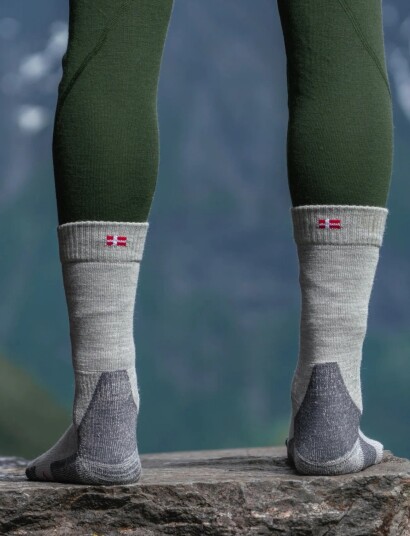 Danish Endurance Classic Hiking Crew Socks 5 Pack Black/Grey 39 42 Black 39 42 Danish Endurance Classic Hiking Crew Socks 5 Pack Black/Grey 39 42 Black 39 42