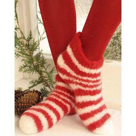 Christmas Slippers by DROPS Design Tøfler Filtet Strikkeoppskrift str 35 44