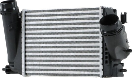Intercooler HELLA 8ML 366 340 881