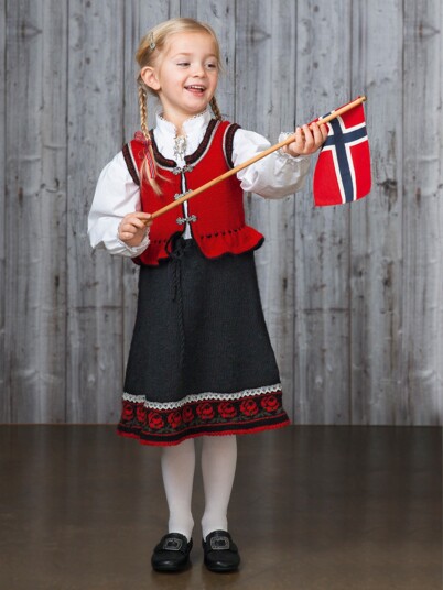 Viking Garn 1603 2a Alexandra festdrakt Viking Garn 1603 2a Alexandra festdrakt