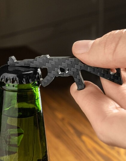 AK 47 Flaskeåpner i Karbonfiber