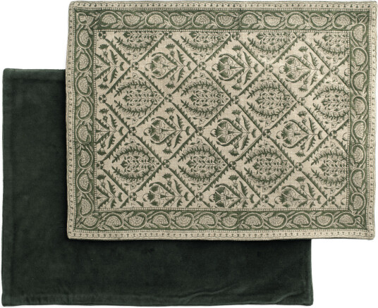 Jaipur spisebrikker 2 pk 37x50 cm lin og fløyel mosegrønn Jaipur spisebrikker 2 pk 37x50 cm lin og fløyel mosegrønn