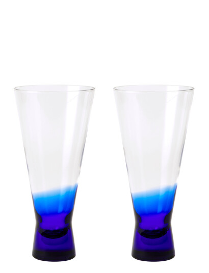 Broste Copenhagen Konus Cocktail Glass - Blue - 25 CL Broste Copenhagen Konus Cocktail Glass - Blue - 25 CL