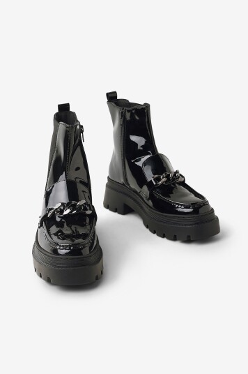 Agnes Cecilia Boots Ellie Svart