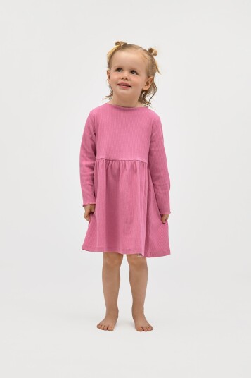 Gullkorn Olivin Kjole Rosa 116 Gullkorn Olivin Kjole Rosa 116