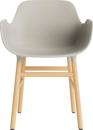 Normann Copenhagen Form Spisestuestol med Armlener Lysegrå/eik