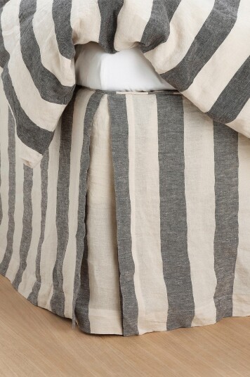 Ellos Home Sengekappe Candice Block Stripe i bomull høyde 52 cm Grå