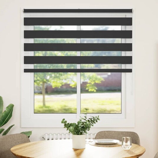 Sebragardin svart 130x150 cm stoff bredde 125,9 polyester