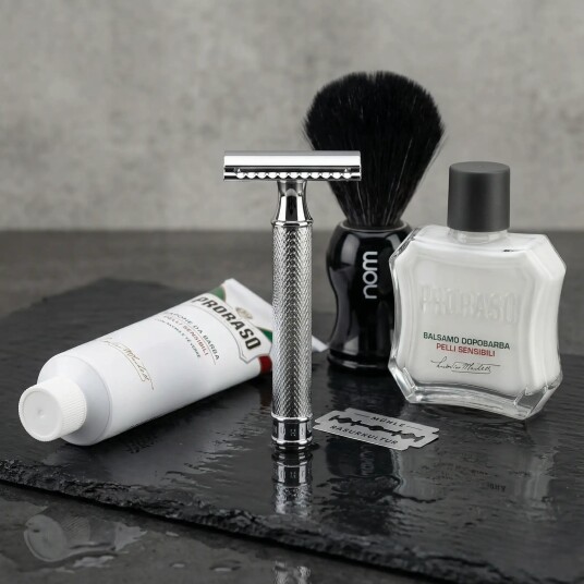 Introsett til tradisjonell barbering INTRO-01-GTH-GR-SY-SORT