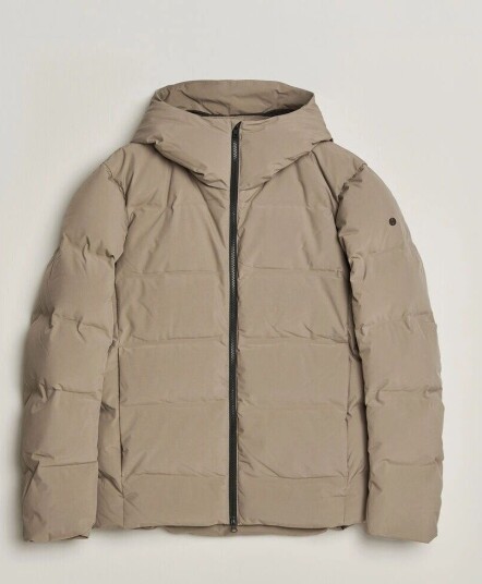 Scandinavian Edition Torrent II Hooded Puffer Jacket Sand