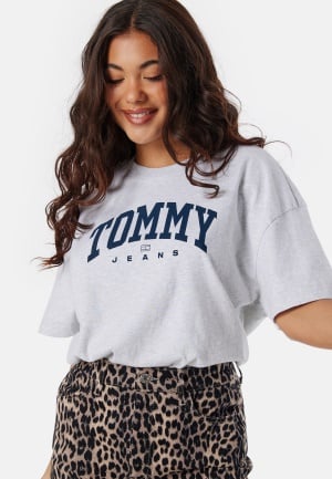 TOMMY JEANS Tjw Ovs Varsity 1 Tee P08 Silver Grey Htr XS TOMMY JEANS Tjw Ovs Varsity 1 Tee P08 Silver Grey Htr XS
