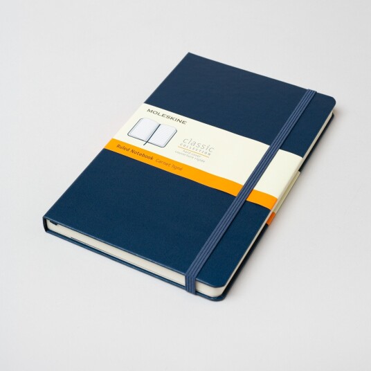 Moleskine Classic, A5 (Hardcover), Sapphire Blue / Ruled Moleskine Classic, A5 (Hardcover), Sapphire Blue / Ruled