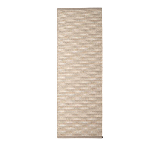 Pappelina Effi matte mud 70x300 cm Pappelina Effi matte mud 70x300 cm