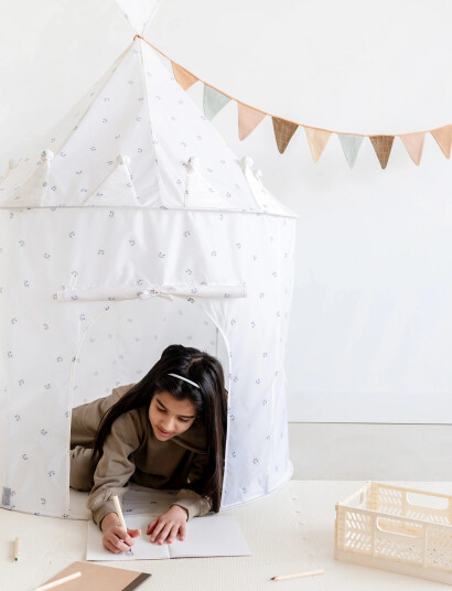 3 Sprouts 3 Sprouts Play Tent, Blueberry Ivory - White - ONE SIZE 3 Sprouts 3 Sprouts Play Tent, Blueberry Ivory - White - ONE SIZE