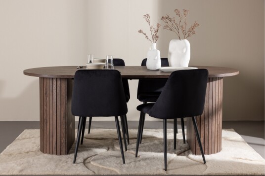 Härön Spisegruppe 200 cm Oval med 4 Night stoler   Mocca/Sort
