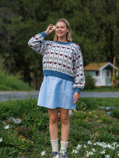 House Of Yarn SG 01 05a Dagny genser