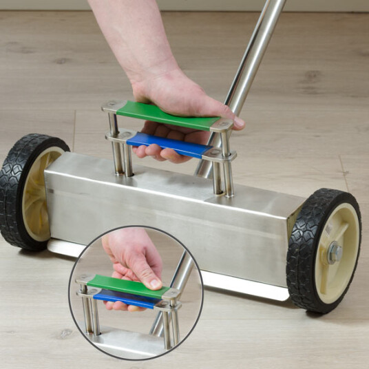 Supermagneter Robust og Effektiv Magnetkost med Store Hjul Rustfri 350mm Supermagneter Robust og Effektiv Magnetkost med Store Hjul Rustfri 350mm