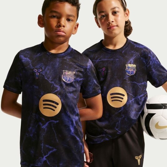 Barcelona Trenings T skjorte Dri fit Strike   Svart/lilla/metallisk Gull Barn   Nike størrelse M: 137 147 cm