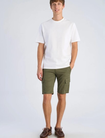 Lindbergh Superflex Cargo Shorts   Black   L