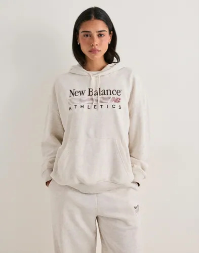 New Balance Hvit Trackside French Terry Hoodie New Balance Hvit Trackside French Terry Hoodie