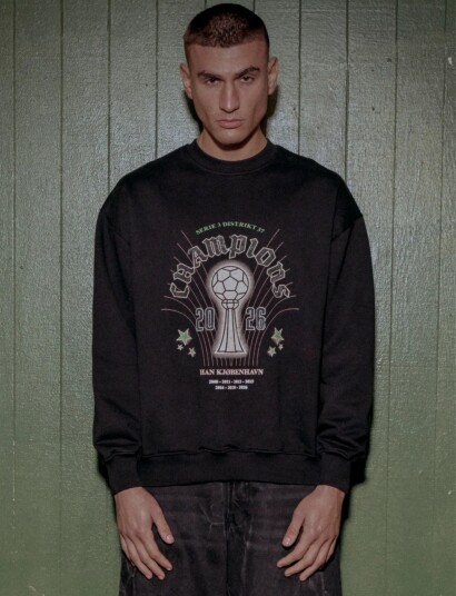HAN Kjøbenhavn Champions Oversized Crewneck Black L HAN Kjøbenhavn Champions Oversized Crewneck Black L