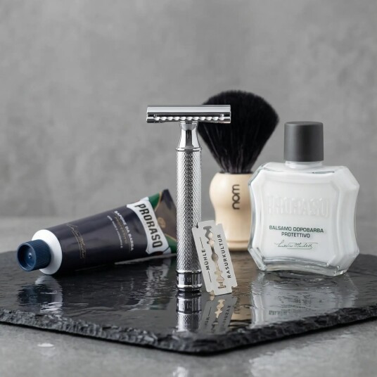 Introsett til tradisjonell barbering INTRO-01-ALO-GR-SY