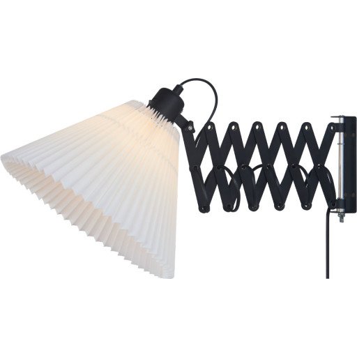 Halo Design - Medina vegglampe, hvit / svart Halo Design - Medina vegglampe, hvit / svart