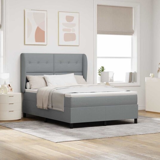 Box Spring Seng med Madrass Lysegrå 140x200 cm Stoff Box Spring Seng med Madrass Lysegrå 140x200 cm Stoff