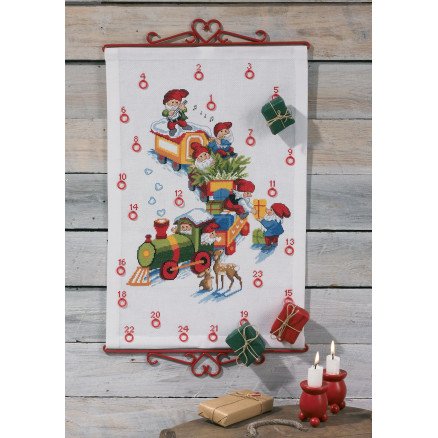 Permin Broderisett Aida Julekalender Tog og Nisser 35x54cm