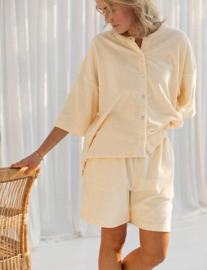 Bongusta Naram Shorts - Yellow - L/XL 49 cm Bongusta Naram Shorts - Yellow - L/XL 49 cm
