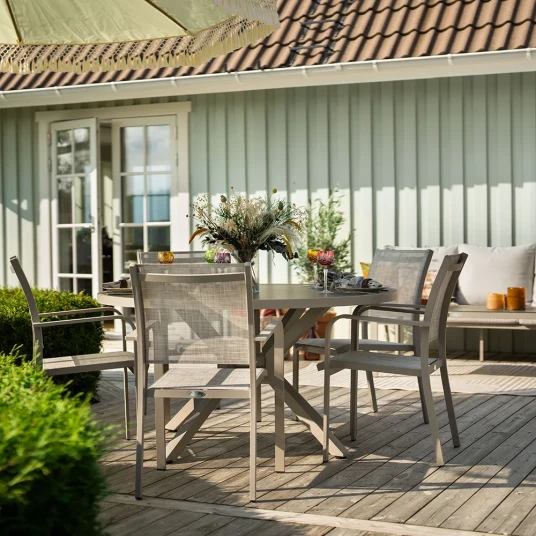 Hillerstorp Hånger Bord Ø140 cm Sand Hillerstorp Hånger Bord Ø140 cm Sand