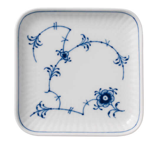 Royal Copenhagen Musselmalt Riflet asjett 9x9 cm Royal Copenhagen Musselmalt Riflet asjett 9x9 cm