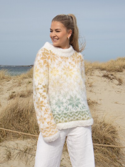 24-31 Carly genser Caribbean Kiwi (Mohair + Caness)