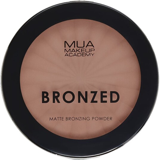 MUA Makeup Academy Bronzed Matte Bronzing Powder Solar 110 MUA Makeup Academy Bronzed Matte Bronzing Powder Solar 110