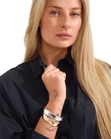 Pilgrim Now Sølvbelagt Armbånd med Hamret Tekstur og Høyglans Pilgrim Now Sølvbelagt Armbånd med Hamret Tekstur og Høyglans