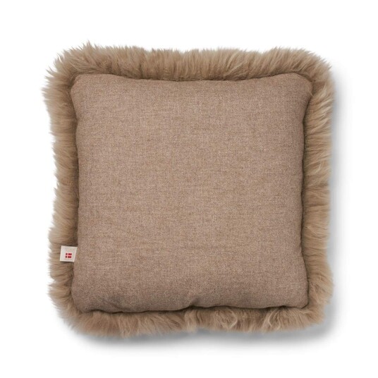 Natures Collection Classic Collection Ullpute Langhåret 52x52 cm Beige / Lysebrun Natures Collection Classic Collection Ullpute Langhåret 52x52 cm Beige / Lysebrun
