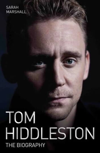 Tom Hiddleston Av Naima Corsani
