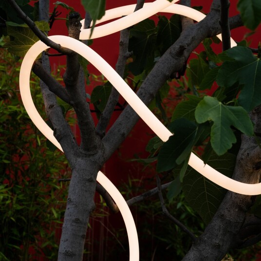 La linea 25 Earth LED lysslange 20 m   Artemide La linea Earth   Stue   Design   Plast